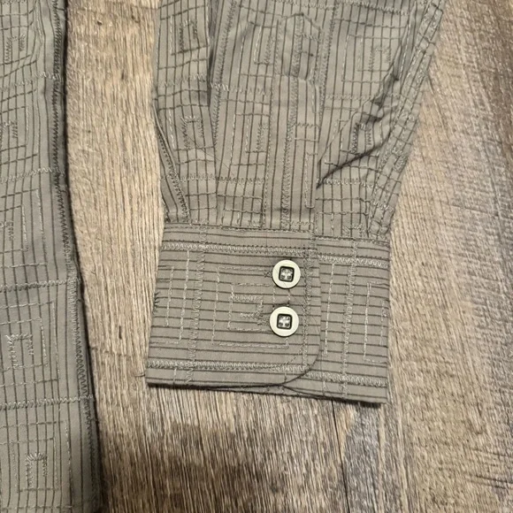 191 Unlimited Boys Button Down Shirt Gray Black Embroidered Western Style Size M - Picture 11 of 13
